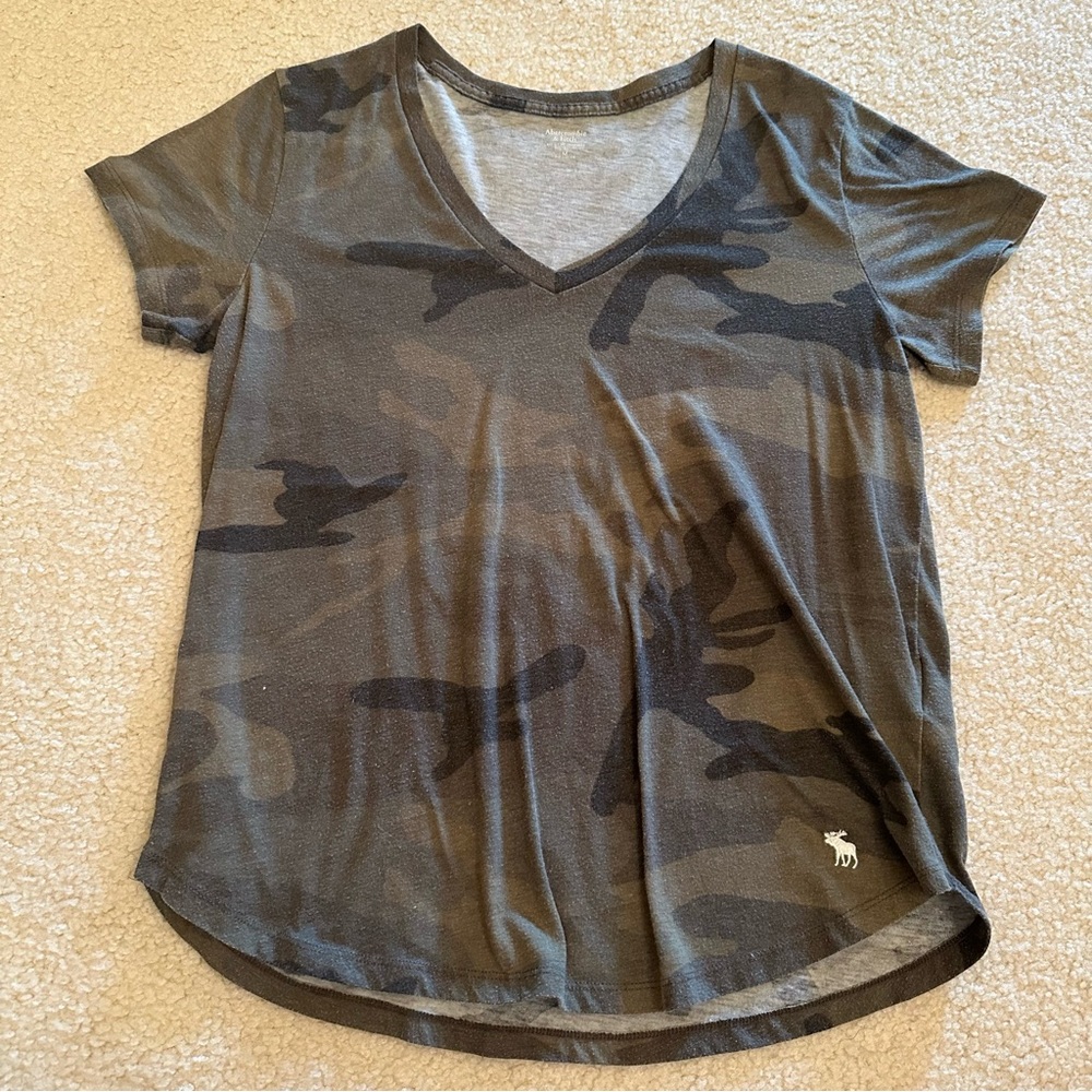 Abercrombie & Fitch Camo Short Sleeve Tee